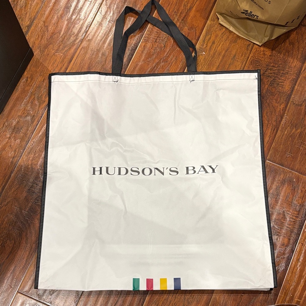 NEW Hudson’s Bay Company HBC multistripes White Tote shopping Bag - XL size